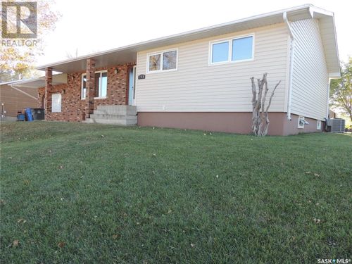 709 Jubilee Pl, Estevan, SK, S4A0A1 | Card Image