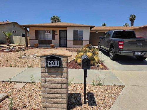 601 Corona St, Hemet, CA, 92545 | Card Image