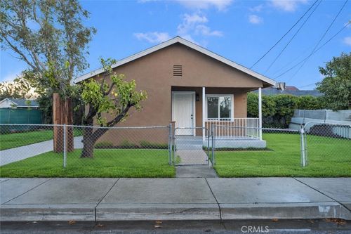 659 S 7th St, Colton, CA, 92324-3439 | Card Image