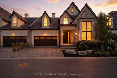 34 Albion Way, Niagara on the Lake, ON, L0S1J0 | Card Image