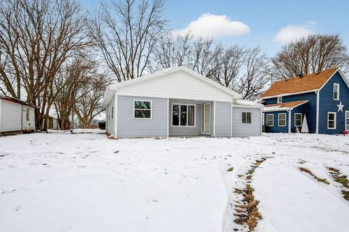 716 N Main St, Stuart, IA, 50250-2048 | Card Image