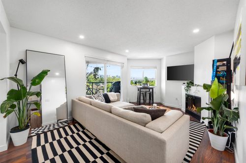 306-1365 W 4th Ave, Vancouver, BC, V6H3Y8 | Card Image