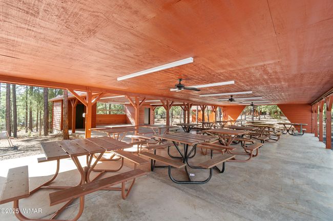 Clubhouse Patio | Image 28