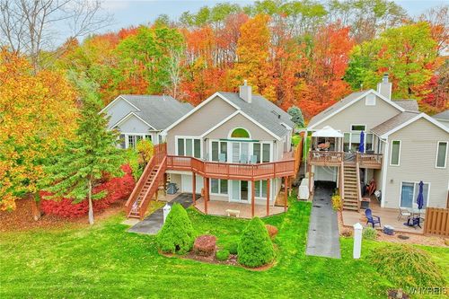 3201 Fairway 5, Walworth, NY, 14568-9480 | Card Image