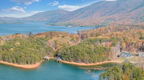 200 Sweetwater Bay Dr, Penhook, VA, 24137-2206 | Card Image