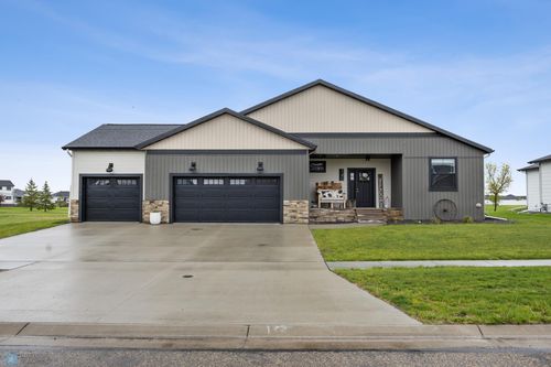 140 Annies Way, Mapleton, ND, 58059-4061 | Card Image
