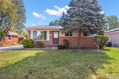 15032 Arcola St, Livonia, MI, 48154-3928 | Card Image