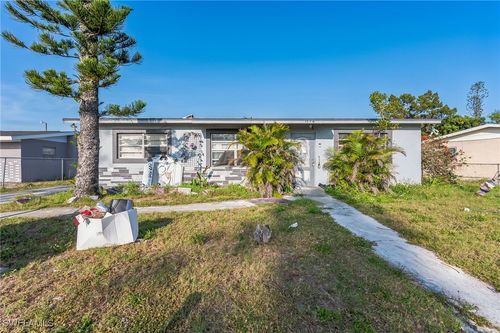 1770 N Markley Ct, Fort Myers, FL, 33916-2304 | Card Image