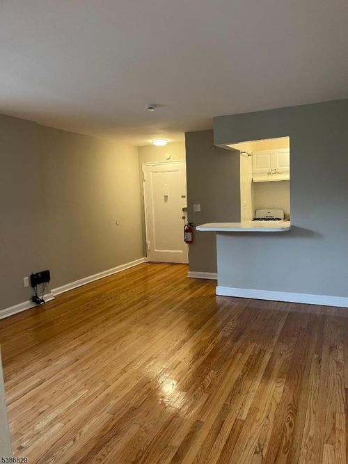 apt-1a-258 S Orange Ave, South Orange, NJ, 07079-2550 | Card Image