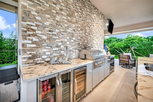433 Nw 127 Th Ave, House other with 5 bedrooms, 4 bathrooms and null parking in Miami FL | Image 27