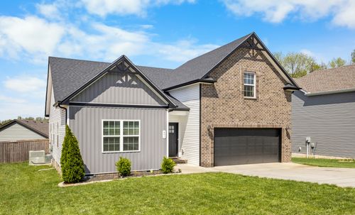 471 Hawkins Rd, Clarksville, TN, 37040-4427 | Card Image