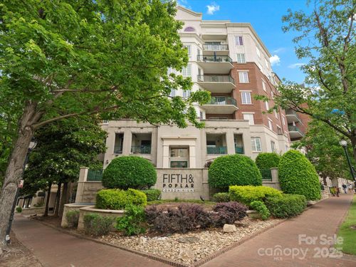 apt-433-300 W 5th St, Charlotte, NC, 28202-1534 | Card Image