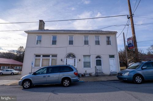 317-313-317 E 2nd St, Williamsburg, PA, 16693-1041 | Card Image