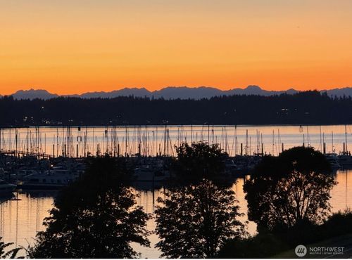 apt-3c202-920 E Bay Dr Ne, Olympia, WA, 98506-1234 | Card Image