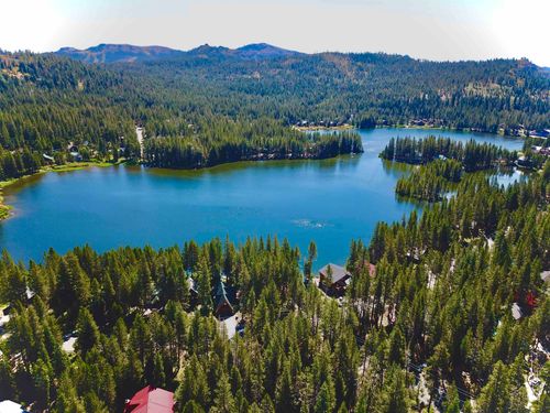 3216 Slumber Way, Soda Springs, CA, 95728 | Card Image