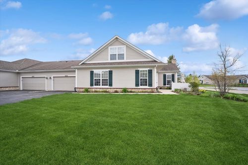 640 Schumann St, Woodstock, IL, 60098-8162 | Card Image