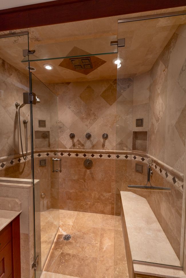 94 Waldron Dr, Home with 6 bedrooms, 6 bathrooms and 5 parking in Westbrook CT | Image 14