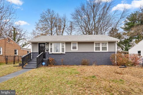 3906 70th Ave, HYATTSVILLE, MD, 20784-2612 | Card Image