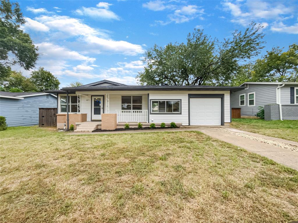 Cedar St, Hurst, TX 76053