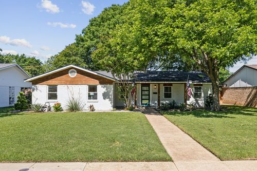 12105 Cox Ln, Dallas, TX, 75244-7018 | Card Image