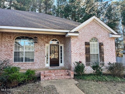 619 Hampshire Place, Brandon, MS, 39047 | Card Image