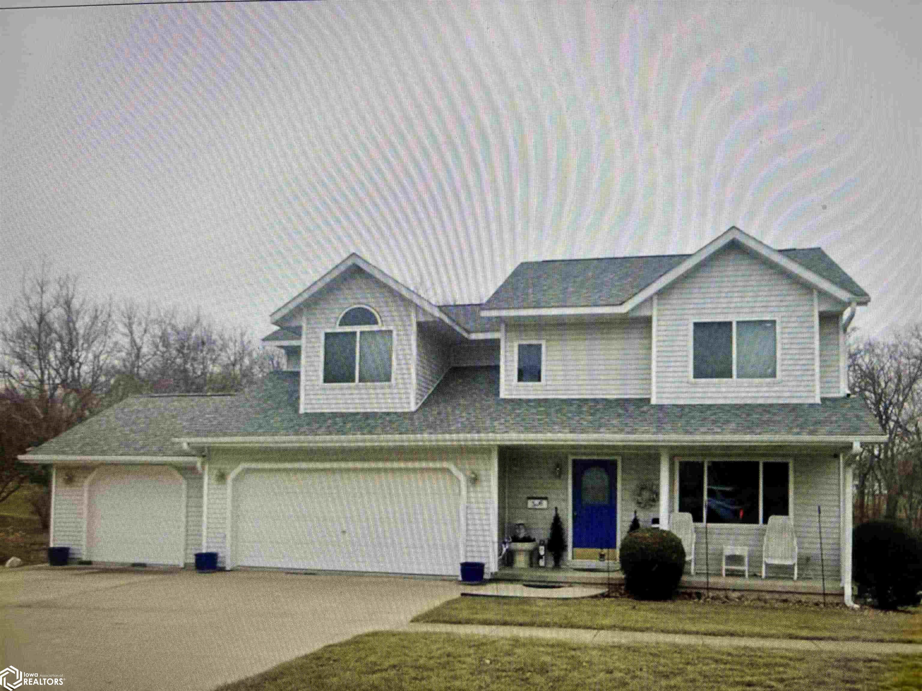 West St, Sigourney, IA 52591