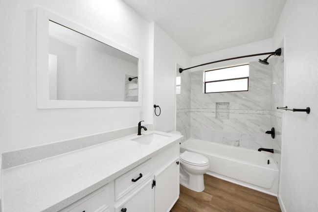 2712 Laurel Creek Way, House other with 4 bedrooms, 2 bathrooms and 2 parking in Pearland TX | Image 25