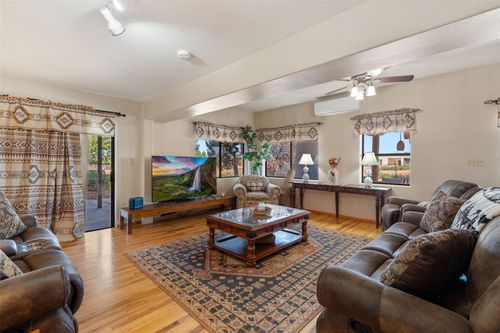 35 Vista Alondra, Santa Fe, NM, 87508-6697 | Card Image