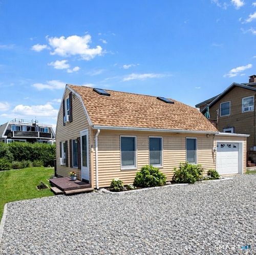 42 Noble Ave, Groton, CT, 06340-5625 | Card Image