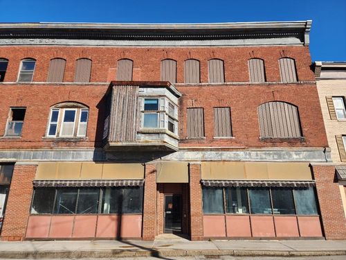 67 Main St, Berlin, NH, 03570-2416 | Card Image