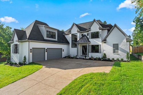 9065 Red Tulip Cv, Cordova, TN, 38018-2957 | Card Image