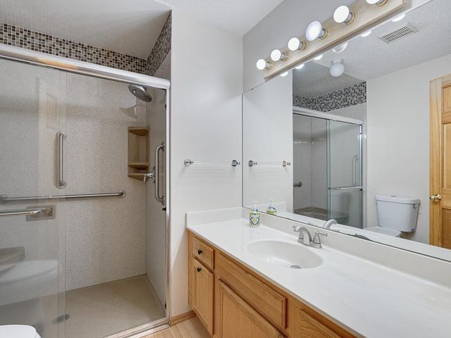 Primary bath | Image 14
