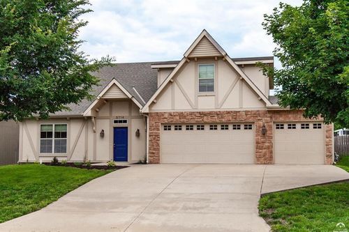 5714 Silverstone Dr, Lawrence, KS, 66049-8501 | Card Image