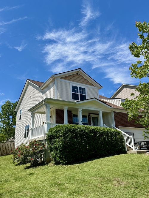 123 Trail Ridge Way, Hendersonville, TN, 37075-2190 | Card Image