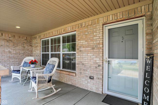 1056 Hilltop Commons Blvd, Condo with 3 bedrooms, 2 bathrooms and null parking in Whiteland IN | Image 6