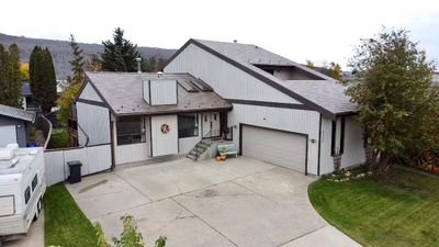 7213 96 St, House detached with 6 bedrooms, 3 bathrooms and 4 parking in Peace River AB | Image 1