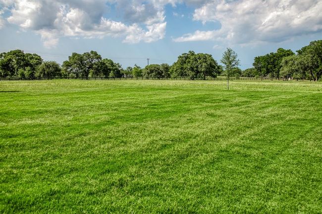 4961 Hartfield Rd, Home with 4 bedrooms, 5 bathrooms and 2 parking in Round Top TX | Image 24