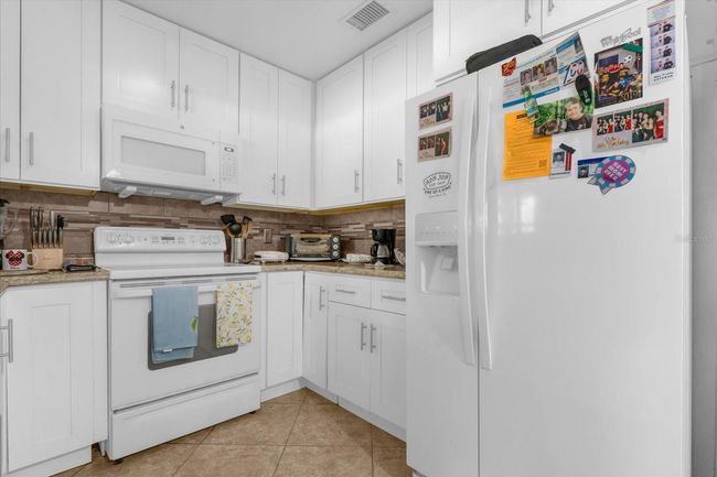 2504 London Bridge Ct, Townhouse with 3 bedrooms, 2 bathrooms and null parking in ORLANDO FL | Image 11