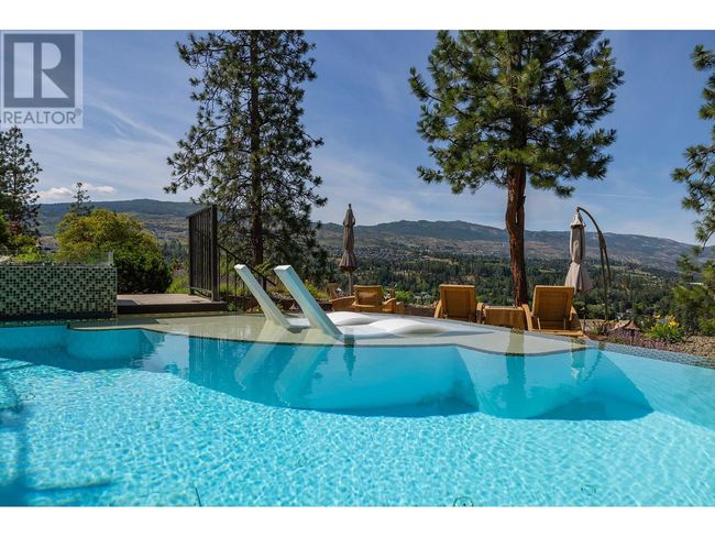 983 Westpoint Dr, House other with 4 bedrooms, 6 bathrooms and 2 parking in Kelowna BC | Image 33