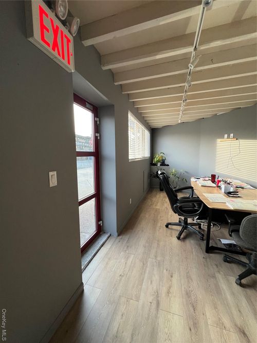 60 Eliot Ave, Maspeth, NY, 11378-3546 | Card Image