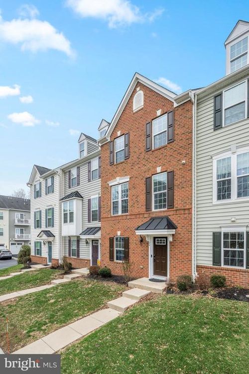 24 Chamberlain Ct, GLEN MILLS, PA, 19342-4100 | Card Image