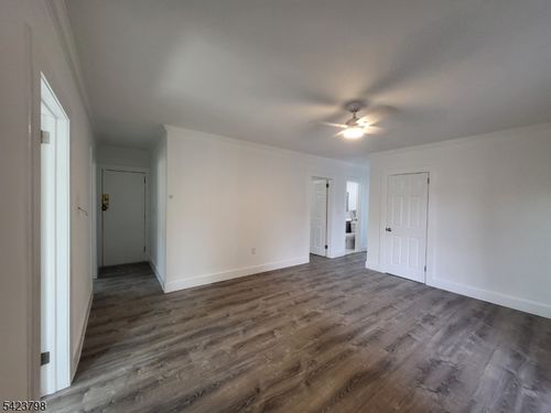 96 Harrison Ave, West Orange, NJ, 07052-5914 | Card Image