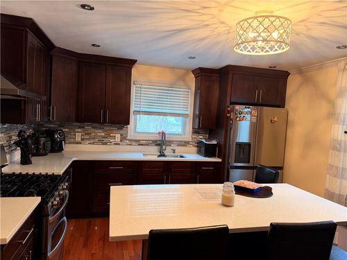 30 Lark Ave, Cranston, RI, 02920-7407 | Card Image