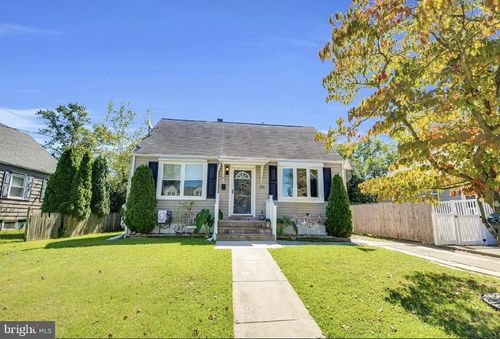 424 Center Ave, RUNNEMEDE, NJ, 08078-1536 | Card Image