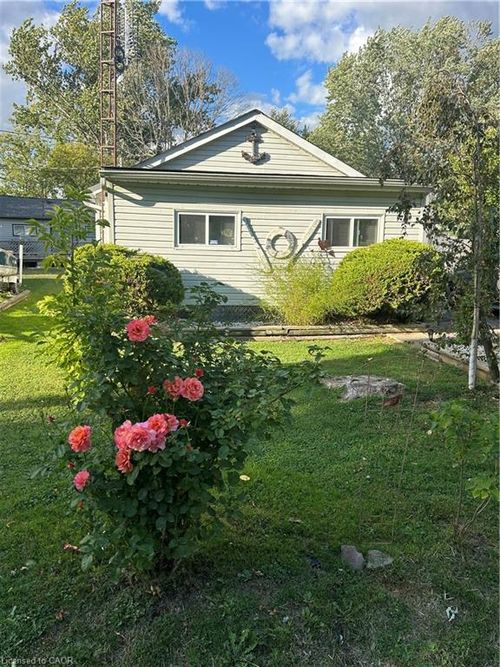 17 Maple Lane, Selkirk, ON, N0A1P0 | Card Image