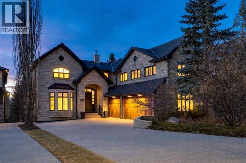 2767 77 St Sw, Calgary, AB, T3H0G2 | Card Image