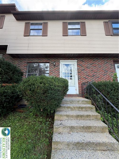 2868 Ithaca St, Allentown, PA, 18103-7360 | Card Image