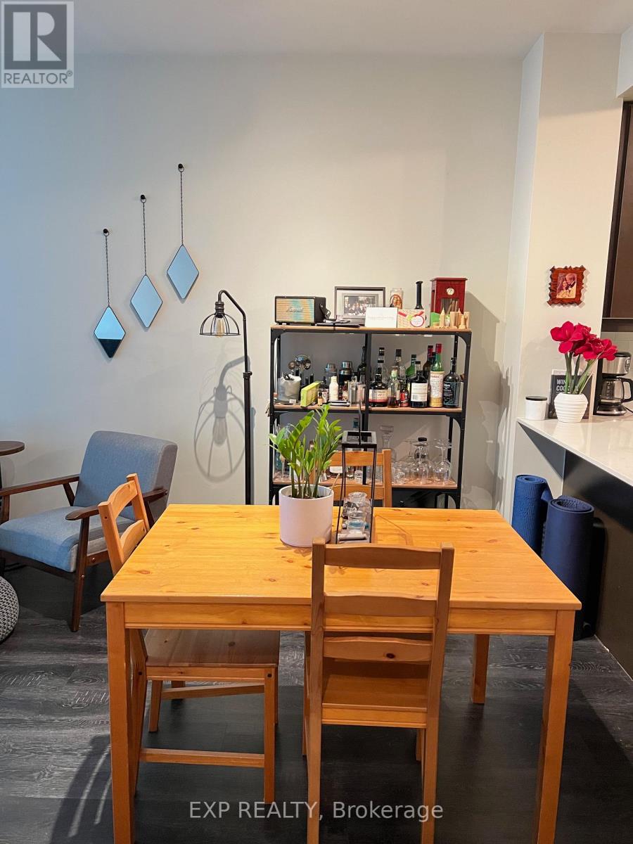 Residential Lease in Toronto (Waterfront Communities) 5