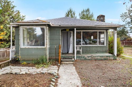 185 Peach St, Merlin, OR, 97532-9782 | Card Image