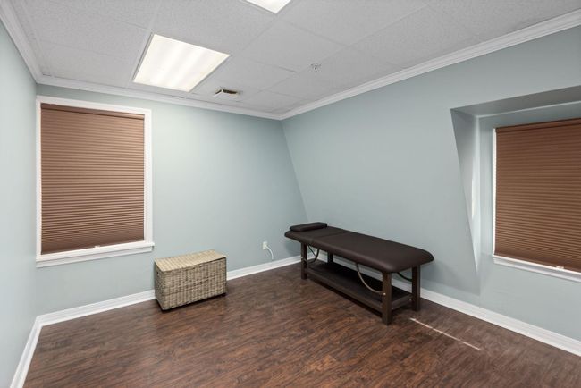 Treatment Room | Image 15